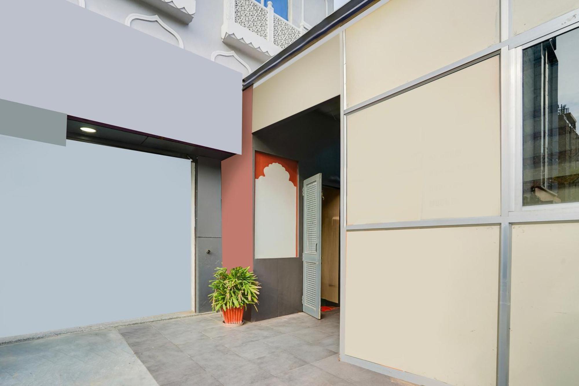 Super Hotel O Jln Marg Malviya Nagar Formerly Hotel Braj Haveli Divisione di Divisione di Jaipur Esterno foto
